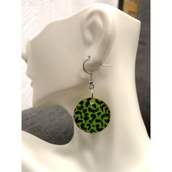 Handmade Cheetah Patterned Earrings - Picture 1 of 2